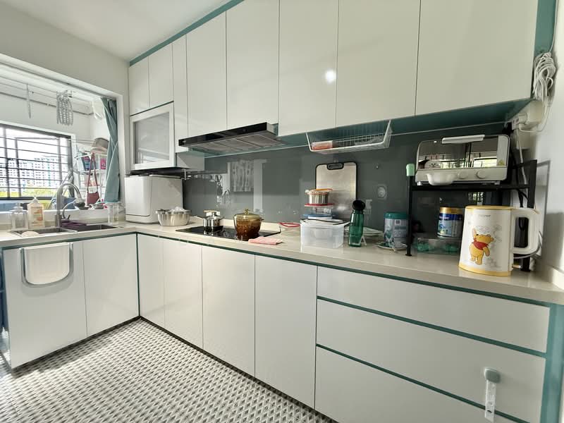 173 Gangsa Road HDB Flat For Sale at S$ 899,000 | PropertyGuru Singapore - Kitchen