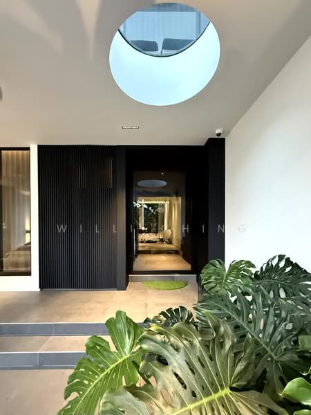 The House of CALM - Epitome of Quiet Luxury @ Siglap (Dist 15) Terraced House For Sale at S$ 7,500,000 | PropertyGuru Singapore - Entrance