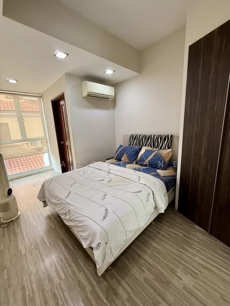 Loyang Villas Terraced House For Sale at S$ 2,700,000 | PropertyGuru Singapore - Bedroom