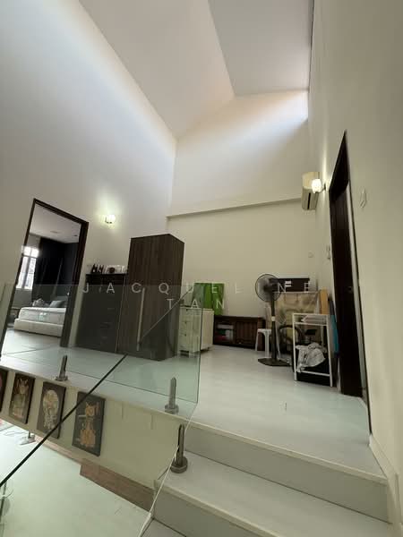 Loyang Villas Terraced House For Sale at S$ 2,700,000 | PropertyGuru Singapore - Bedroom