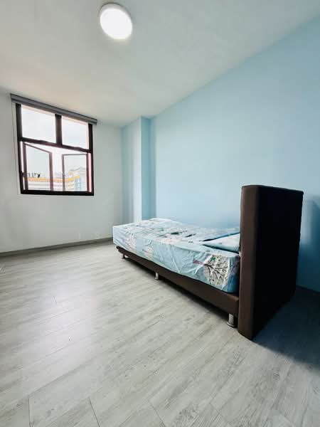 360C Admiralty Drive HDB Flat For Sale at S$ 713,688 | PropertyGuru Singapore - Bedroom