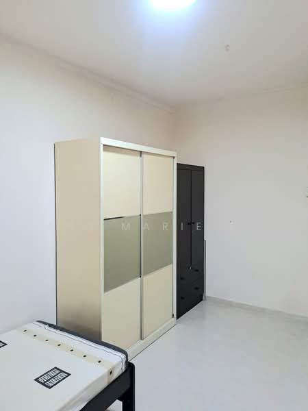 3 Holland Close, 3 Holland Close, Room Rental, 250 sqft, HDB Flat For Rent, by Ann Marie Ee, 500077341 - Bedroom - PropertyGuru.com.sg