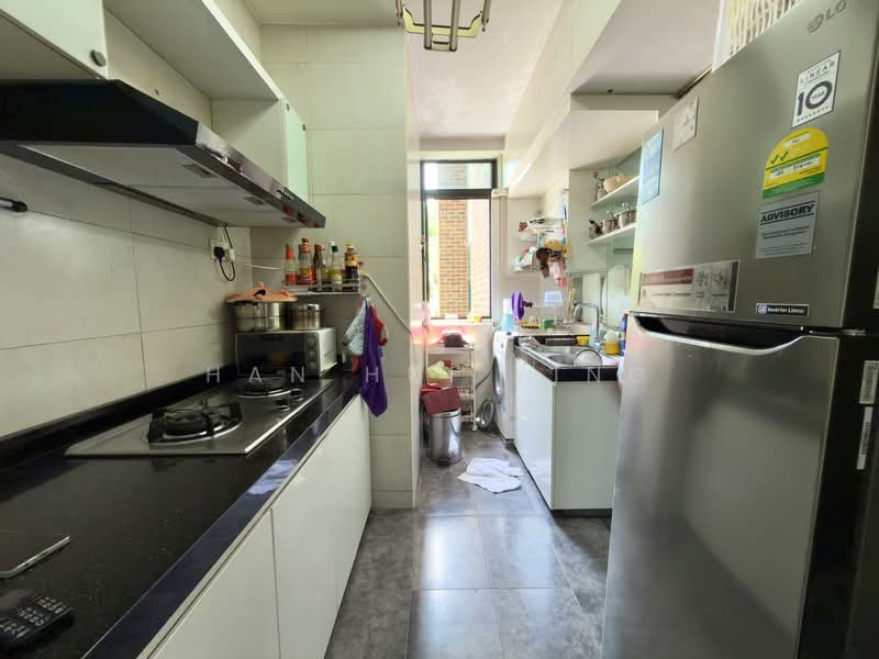 Cavenagh Court Apartment For Sale at S$ 3,700,000 | PropertyGuru Singapore - Kitchen