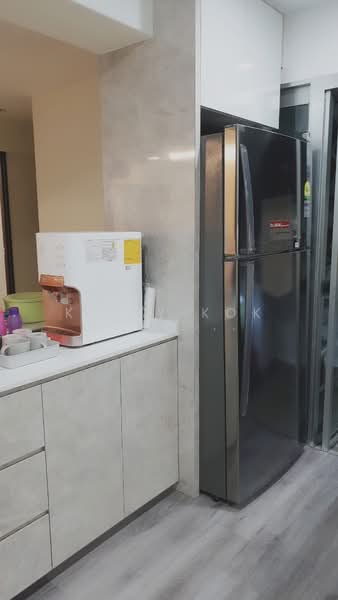 228B Ang Mo Kio Street 23 HDB Flat For Sale at S$ 1,098,000 | PropertyGuru Singapore - Kitchen