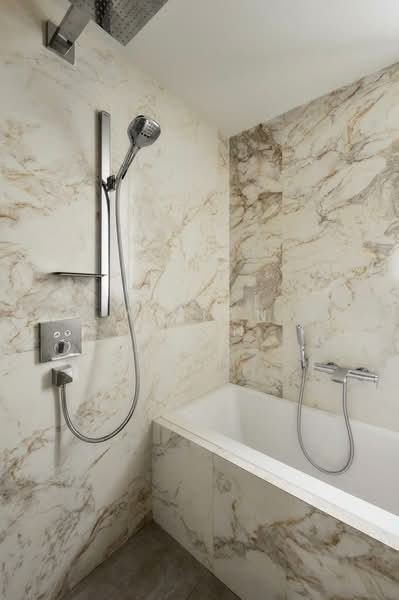 ⭐ 3BR @ D15, 1km to Haig Girls', Tao Nan, , 3 Bedrooms, 990 sqft, Apartment For Sale, by VIVIAN Chan, 500077350 - Bathroom - PropertyGuru.com.sg