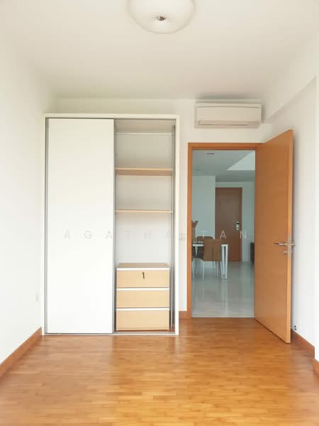 Centro Residences Condominium For Sale at S$ 2,142,720 | PropertyGuru Singapore - Interior