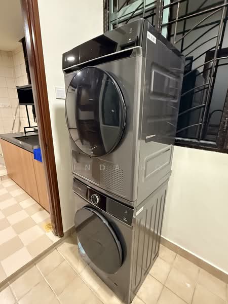 Summerdale, 10 Boon Lay Drive, Room Rental, 120 sqft, Condominium For Rent, by Linda Ho, 500077361 - Interior - PropertyGuru.com.sg