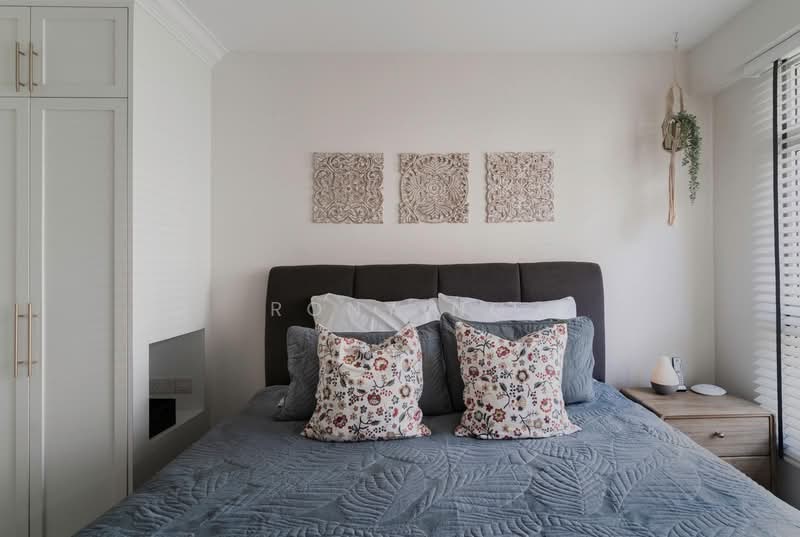 876C Tampines Avenue 8 HDB Flat For Sale at S$ 938,000 | PropertyGuru Singapore - Bedroom