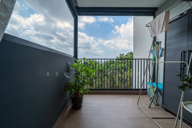 Treasure at Tampines Condominium For Sale at S$ 1,250,000 | PropertyGuru Singapore - Balcony