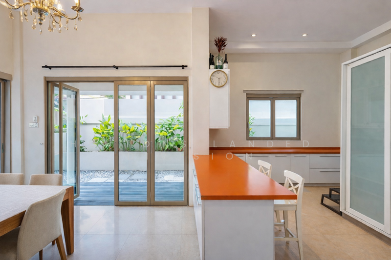 Prestigious FH Semi-D | 14m Wide Frontage | 1km to MGS | Walk to MRT Semi-Detached House For Sale at S$ 11,000,000 | PropertyGuru Singapore - Dining Room