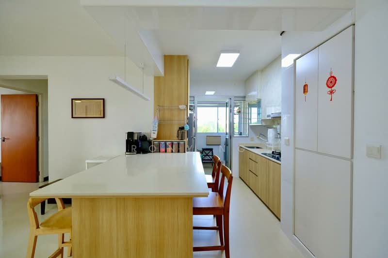 187A Fengshan GreenVille, 187A Bedok North Street 4, 3 Bedrooms, 1,001 sqft, HDB Flat For Sale, by Rony Ng, 500077386 - Kitchen - PropertyGuru.com.sg