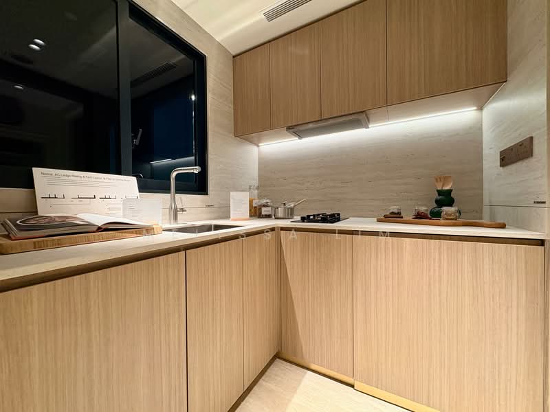 Arina East Residences Condominium For Sale at S$ 4,368,000 | PropertyGuru Singapore - Kitchen