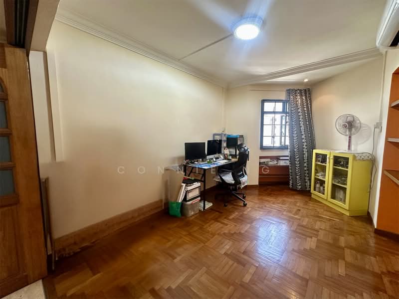 260D Sengkang East Way HDB Flat For Sale at S$ 808,888 | PropertyGuru Singapore - Study