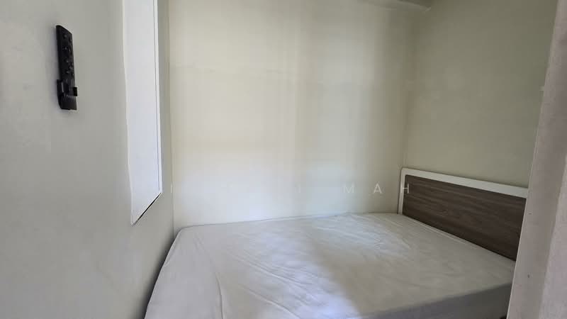 Estella Gardens, 21 - 27 Flora Road, 3 Bedrooms, 1,141 sqft, Condominium For Rent, by Michael Mah, 500077404 - Bedroom - PropertyGuru.com.sg