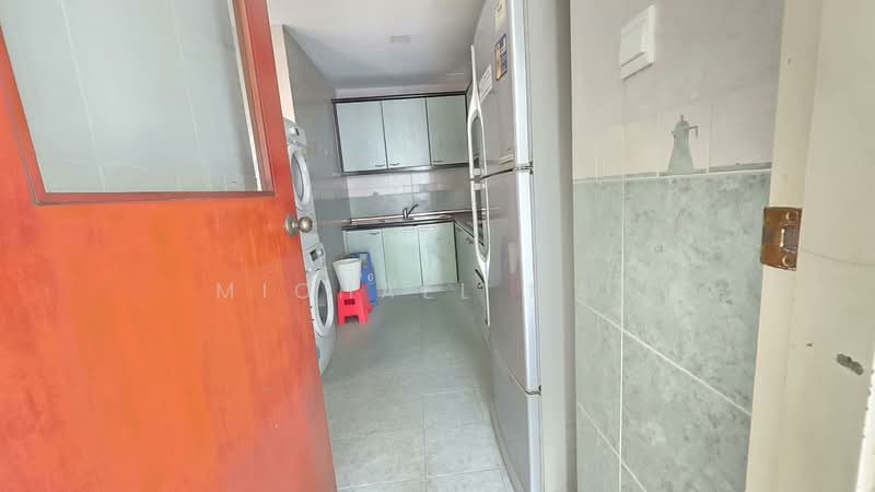 Estella Gardens, 21 - 27 Flora Road, 3 Bedrooms, 1,141 sqft, Condominium For Rent, by Michael Mah, 500077404 - Kitchen - PropertyGuru.com.sg