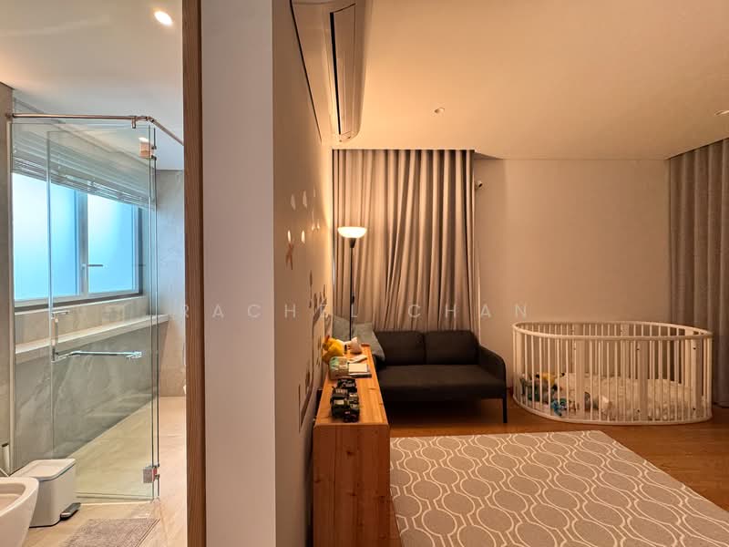 Move-In Ready Detached Home On Squarish Plot, , 6 Bedrooms, 7,260 sqft, Detached House For Sale, by Rachel Chan, 500077416 - Bathroom - PropertyGuru.com.sg