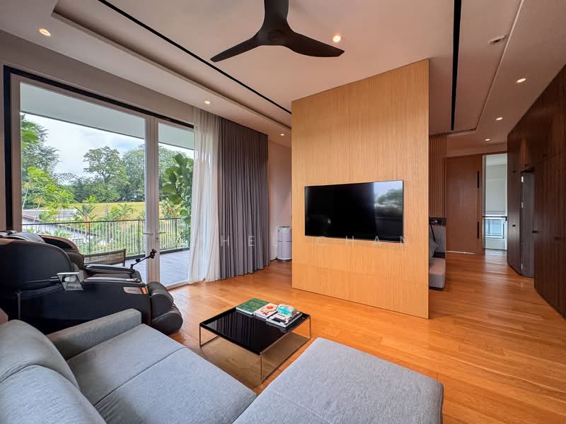 Move-In Ready Detached Home On Squarish Plot, , 6 Bedrooms, 7,260 sqft, Detached House For Sale, by Rachel Chan, 500077416 - Living Room - PropertyGuru.com.sg