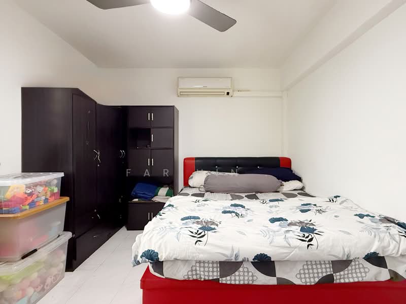 103 Gangsa Road HDB Flat For Sale at S$ 390,000 | PropertyGuru Singapore - Bedroom
