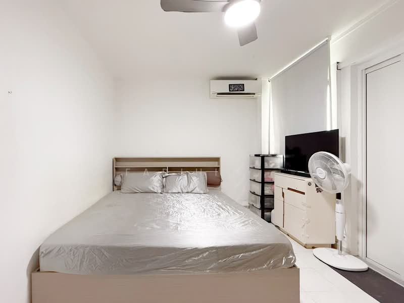 103 Gangsa Road HDB Flat For Sale at S$ 390,000 | PropertyGuru Singapore - Bedroom
