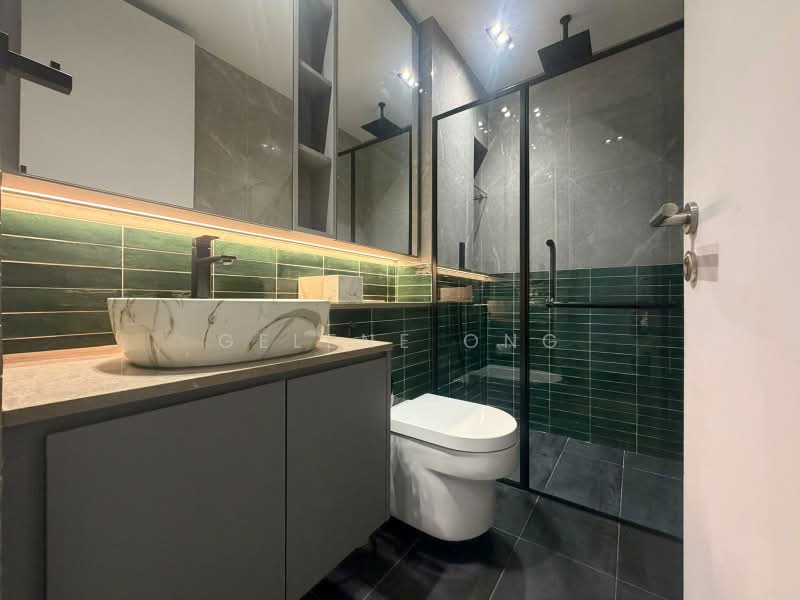 Robertson Blue, 88 Robertson Quay, Orchard / River Valley, 2 Bedrooms, 1,464 sqft, Apartment For Sale, by Gelene Ong, 500077435 - Bathroom - PropertyGuru.com.sg