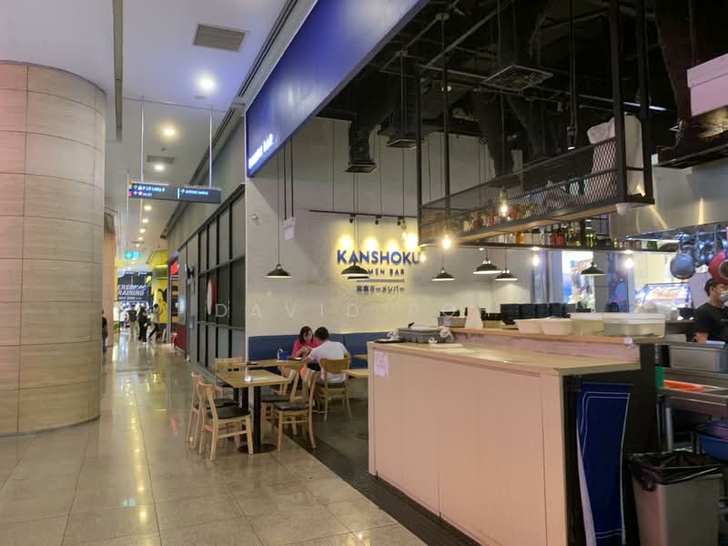 Orchard Gateway, 218 Orchard Road, 1,220 sqft, Mall Shop For Rent, by David Poh, 500077439 - Interior - CommercialGuru.com.sg