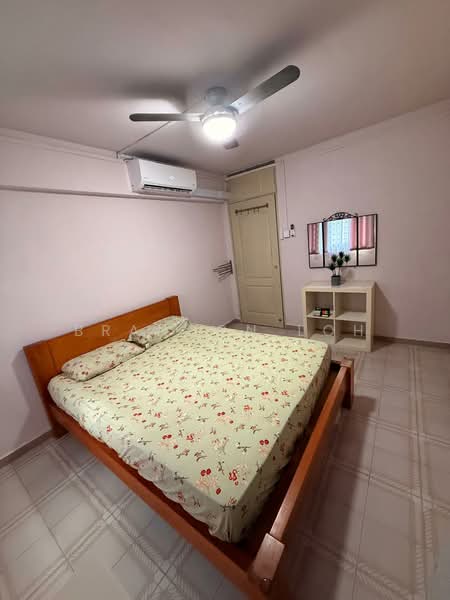 706 Yishun Avenue 5, 706 Yishun Avenue 5, 2 Bedrooms, 732 sqft, HDB Flat For Rent, by Brandon Loh, 500077442 - Bedroom - PropertyGuru.com.sg