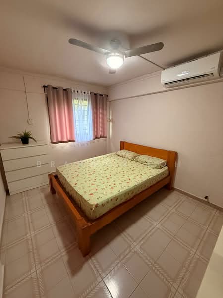 706 Yishun Avenue 5, 706 Yishun Avenue 5, 2 Bedrooms, 732 sqft, HDB Flat For Rent, by Brandon Loh, 500077442 - Bedroom - PropertyGuru.com.sg