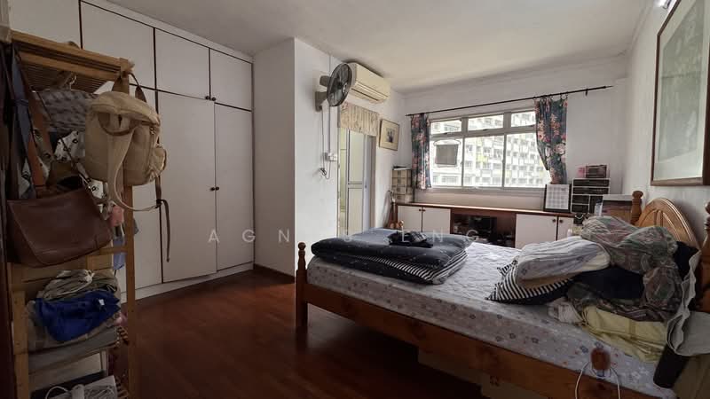659 Jalan Tenaga HDB Flat For Sale at S$ 880,000 | PropertyGuru Singapore - Master Bedroom