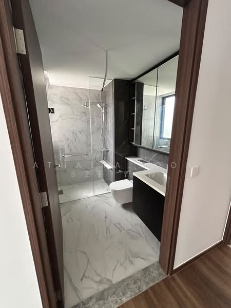 Bartley Vue, 6 Jalan Bunga Rampai, 3 Bedrooms, 947 sqft, Condominium For Sale, by Athalia Soon Sze Yin, 500077452 - Bathroom - PropertyGuru.com.sg