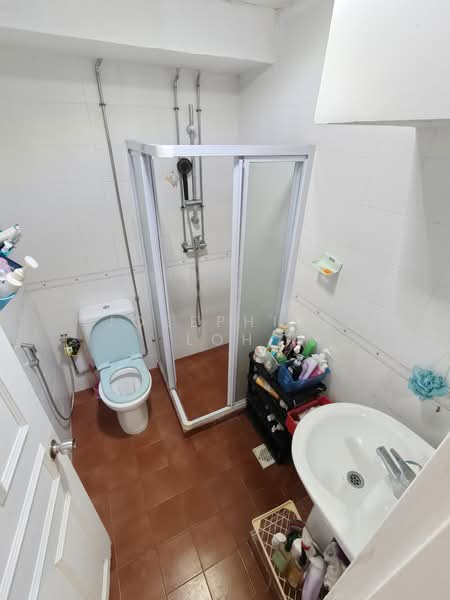 Cashew Park Condo, 56 Cashew Road, 3 Bedrooms, 1,152 sqft, Condominium For Rent, by Josephine LOH, 500077473 - Bathroom - PropertyGuru.com.sg