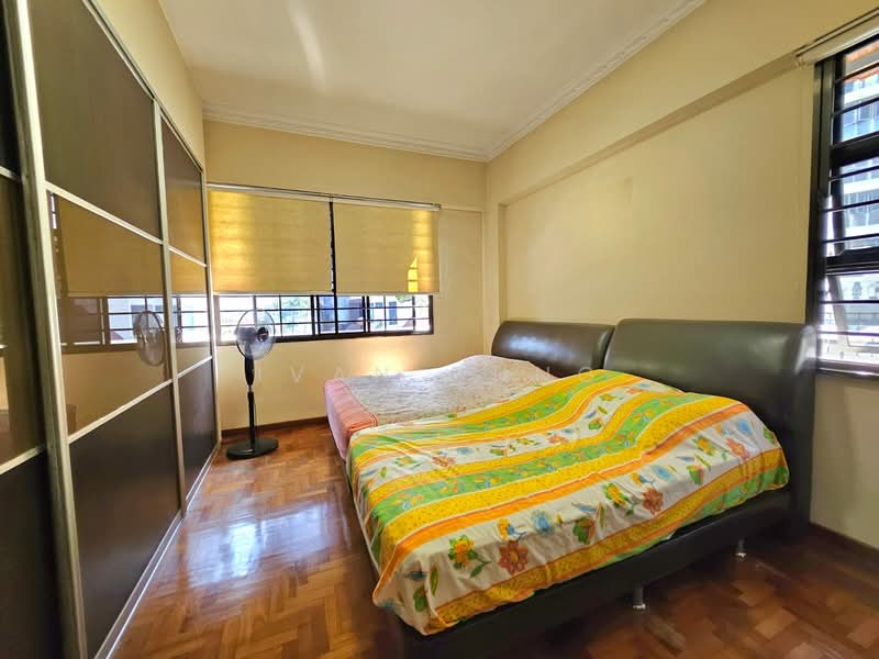 ⭐️⭐️LANDED7772@ 6+1 Rooms Spacious Freehold Semi D Park 3 Cars | Near Kembangan Semi-Detached House For Sale at S$ 5,900,000 | PropertyGuru Singapore - Bedroom