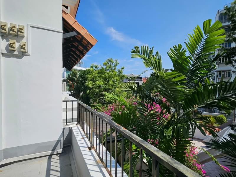 ⭐️⭐️LANDED7772@ 6+1 Rooms Spacious Freehold Semi D Park 3 Cars | Near Kembangan Semi-Detached House For Sale at S$ 5,900,000 | PropertyGuru Singapore - Balcony