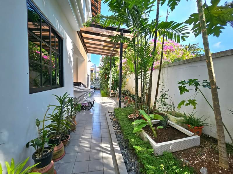 ⭐️⭐️LANDED7772@ 6+1 Rooms Spacious Freehold Semi D Park 3 Cars | Near Kembangan Semi-Detached House For Sale at S$ 5,900,000 | PropertyGuru Singapore - Exterior