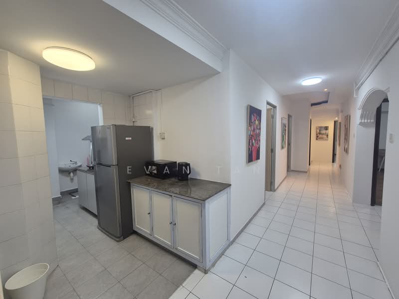 Ava Towers, 10 Ava Road, Room Rental, 180 sqft, Apartment For Rent, by Evan Tan, 500077503 - Kitchen - PropertyGuru.com.sg