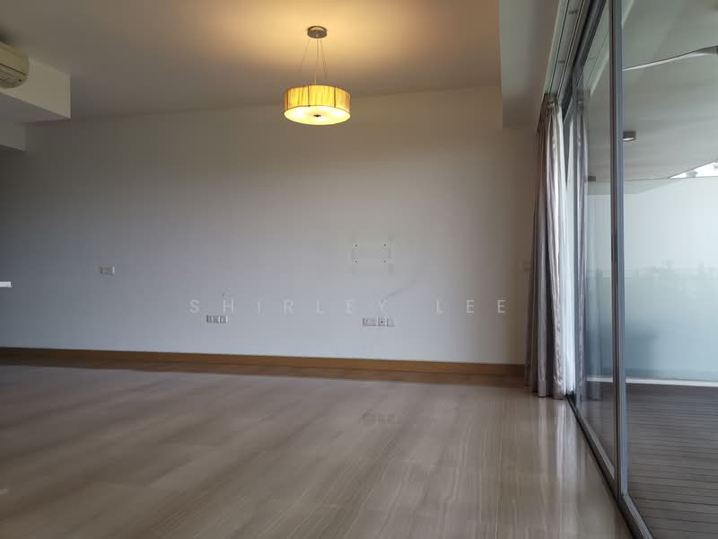 Silversea Condominium For Sale at S$ 3,600,000 | PropertyGuru Singapore - Balcony