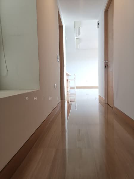 Silversea Condominium For Sale at S$ 3,600,000 | PropertyGuru Singapore - Corridor