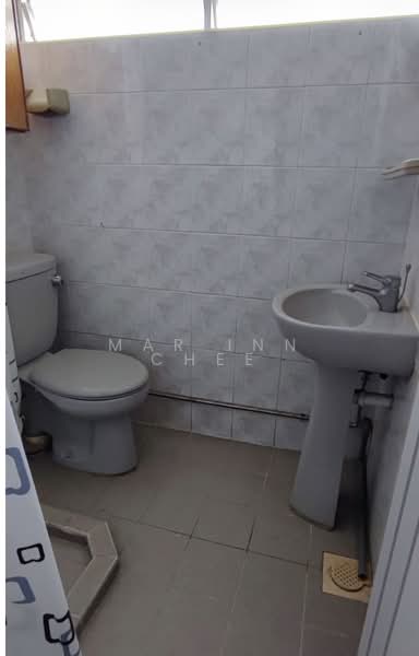 Pandan Valley, 2 Pandan Valley, 1 Bedroom, 260 sqft, Condominium For Rent, by Mar Inn Chee, 500077520 - Attached Bathroom/ toilet - PropertyGuru.com.sg