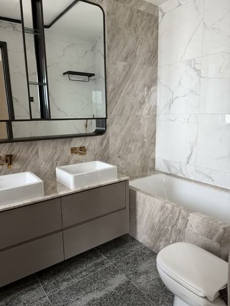 Perfect Ten, 321 Bukit Timah Road, 3 Bedrooms, 1,227 sqft, Condominium For Rent, by Josie Cheok Bee Tin, 500077527 - Bathroom - PropertyGuru.com.sg