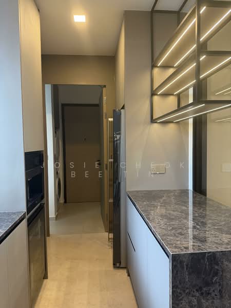 Perfect Ten, 321 Bukit Timah Road, 3 Bedrooms, 1,227 sqft, Condominium For Rent, by Josie Cheok Bee Tin, 500077527 - Kitchen - PropertyGuru.com.sg