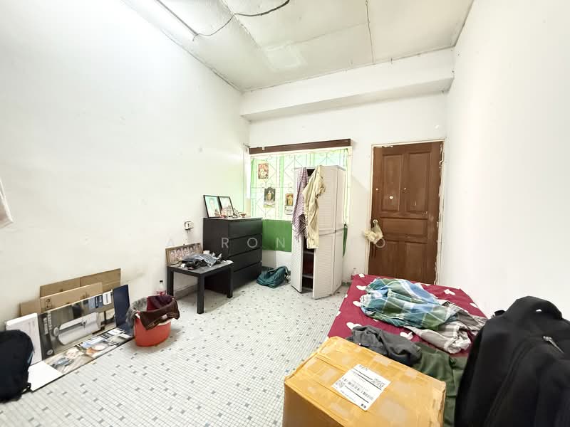 C.H.E.A.P D17 2 Storey Semi-D for Worker Company Lease, Jalan Pernama, 5 Bedrooms, 1,800 sqft, Semi-Detached House For Rent, by Aaron Yeo, 500077535 - PropertyGuru.com.sg