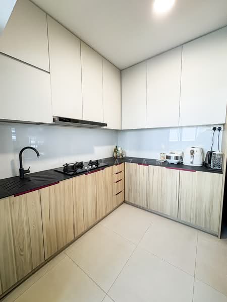 619B Tampines Street 61 HDB Flat For Sale at S$ 840,000 | PropertyGuru Singapore - Kitchen
