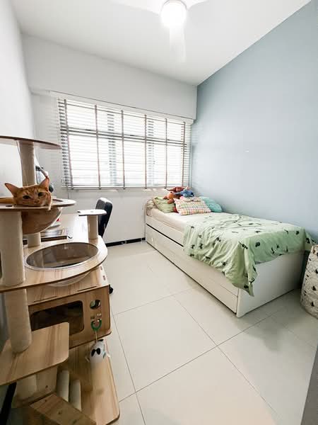 619B Tampines Street 61 HDB Flat For Sale at S$ 840,000 | PropertyGuru Singapore - Bedroom 2