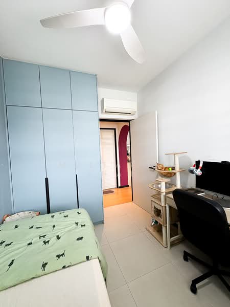 619B Tampines Street 61 HDB Flat For Sale at S$ 840,000 | PropertyGuru Singapore - Bedroom 2