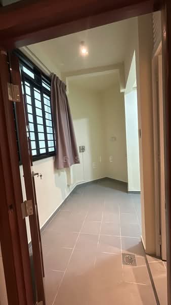 Parc Oasis Condominium For Sale at S$ 1,600,000 | PropertyGuru Singapore - Interior