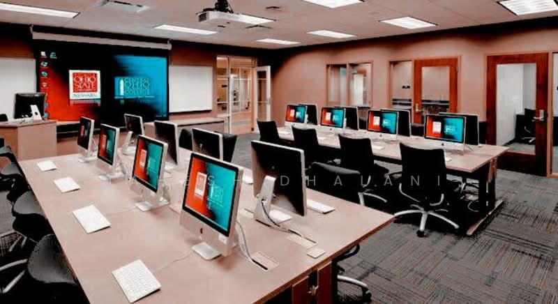 Prime Raffles Place Ground Floor Unit Facing MRT with Wide Frontage, , 5,099 sqft, Other Retail For Rent, by Mahesh Dhalani, 500077556 - Study - CommercialGuru.com.sg