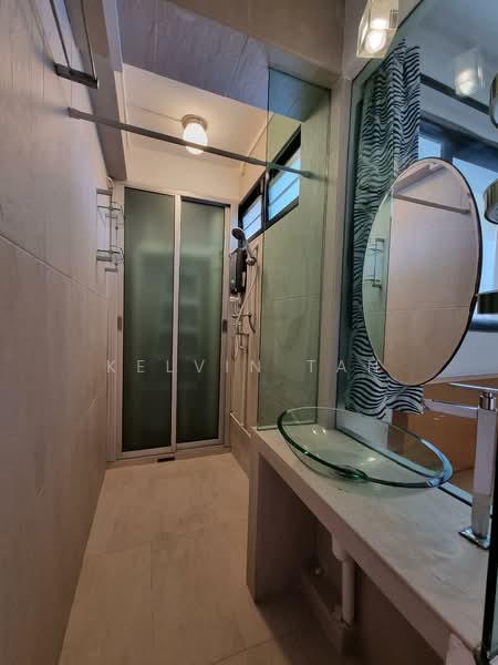 13 Holland Drive, 13 Holland Drive, 1 Bedroom, 700 sqft, HDB Flat For Rent, by Kelvin Tan, 500077561 - Bathroom - PropertyGuru.com.sg