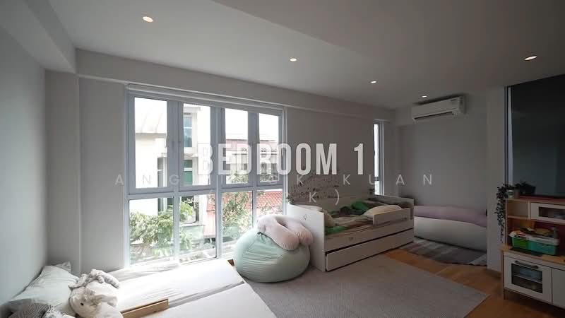 Pristine, Modern and Stylish Terrace, Mount Sinai Drive, 4 Bedrooms, 2,500 sqft, Terraced House For Rent, by Ang Teck Kuan (Teck), 500077562 - Bedroom - PropertyGuru.com.sg