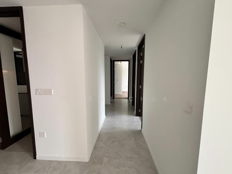 Le Quest, 10 Bukit Batok Street 41, 2 Bedrooms, 700 sqft, Condominium For Rent, by Serene Chua, 500077572 - Corridor - PropertyGuru.com.sg