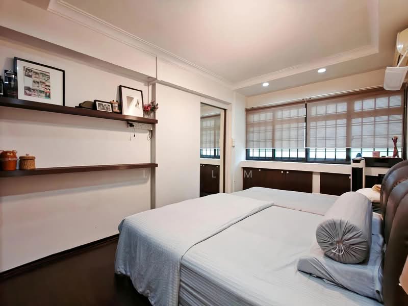 55 Pipit Road HDB Flat For Sale at S$ 850,000 | PropertyGuru Singapore - Bedroom