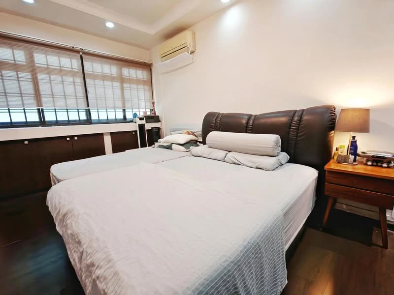 55 Pipit Road HDB Flat For Sale at S$ 850,000 | PropertyGuru Singapore - Bedroom